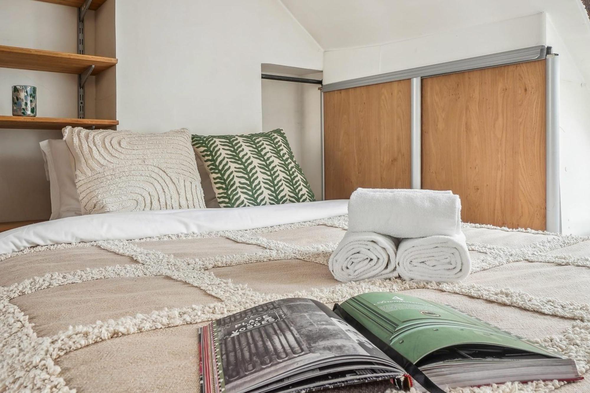 Place Des Vosges & Le Marais - Cityapartmentstay Parigi Esterno foto